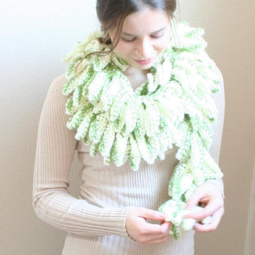 A09 Leaf Scarf