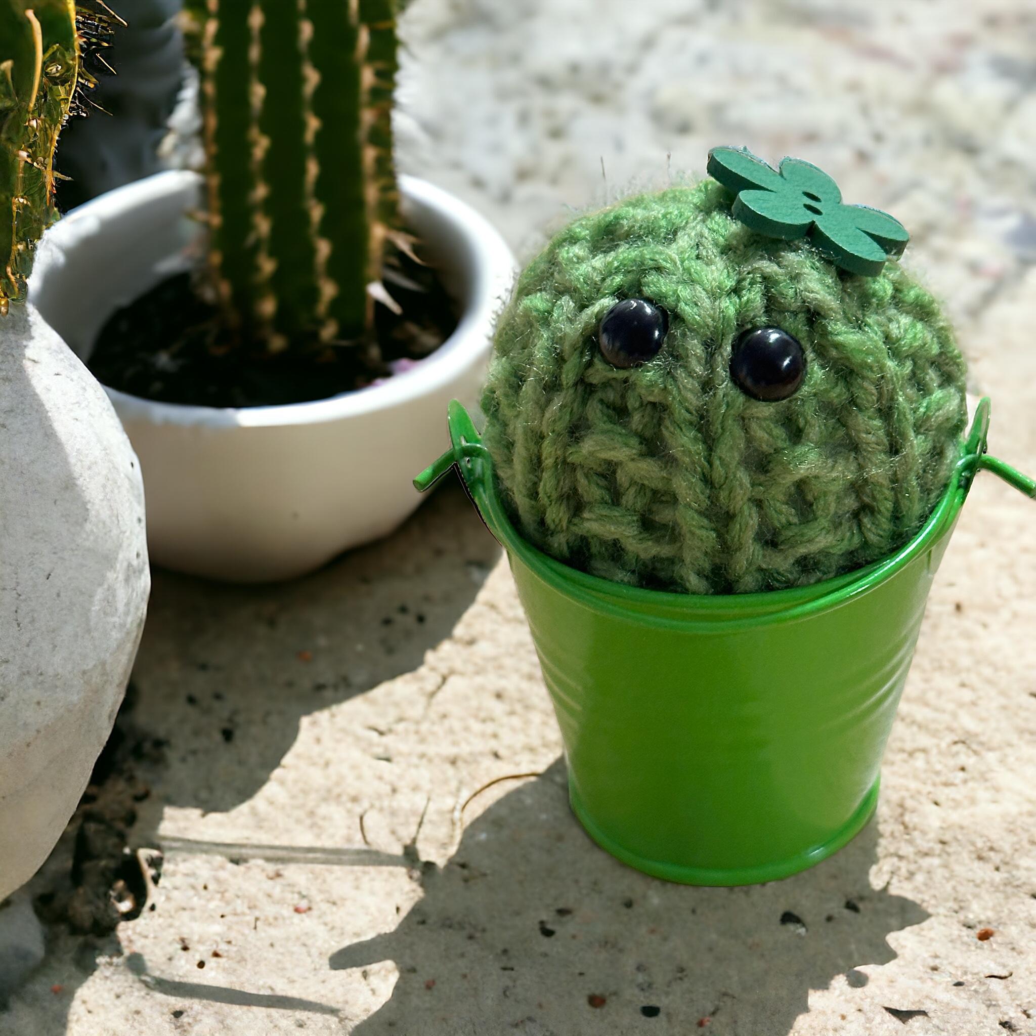 Flora - Cute Cactus Knitting Pattern - PDF
