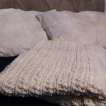 Beginner Friendly Comfy Chunky Crochet Blanket Pattern