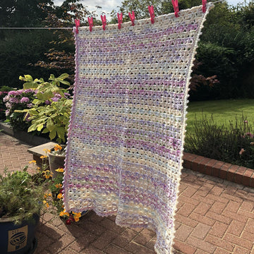 Raspberry Ripple Blanket