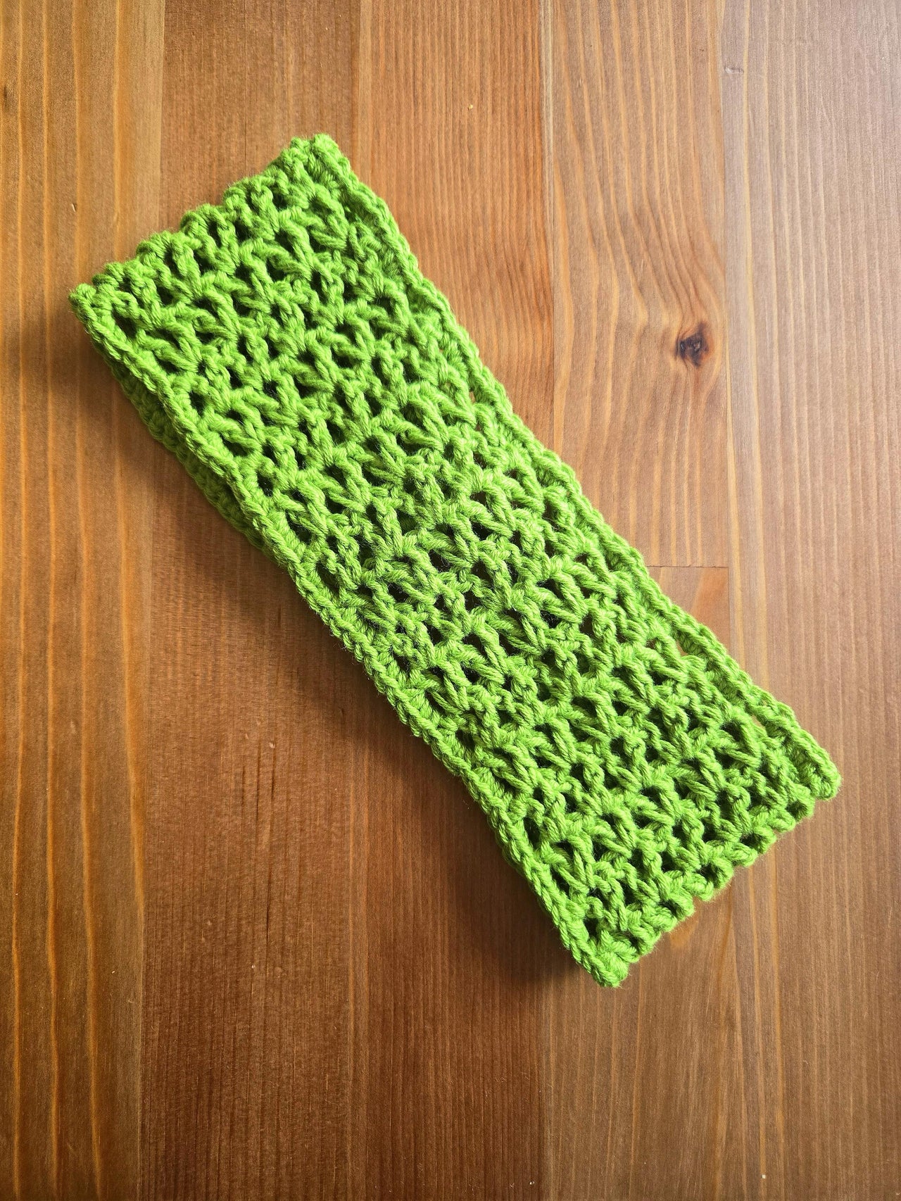 Knitkin - V-stitch Headband Crochet Pattern