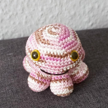 Häkelanleitung für Babykrake Ella