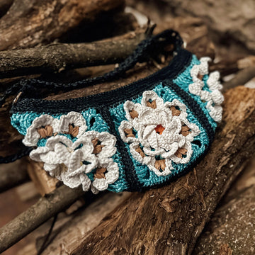 Water lily belt bag