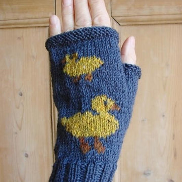 Duckling/Duck fingerless mitts/gloves