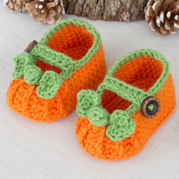 Pumpkin Spice Baby Booties