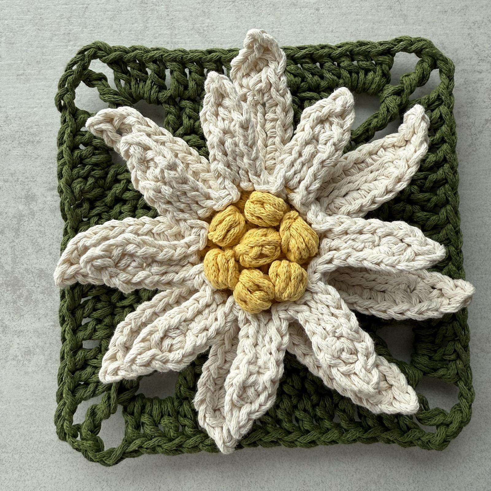 Edelweiss Flower Granny Square