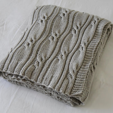 Cuddly Cables Blanket