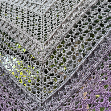 Triangular Scarf "Charila"