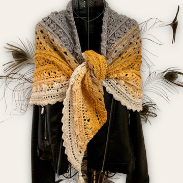 Triangular Scarf "Balta"
