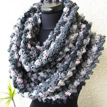 Infinity Gray Scarf With Flower Tutorial Pattern