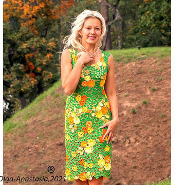 Dress with roses