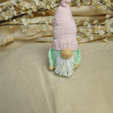 Knitted Spring Gnome
