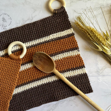 Thermal potholder with hook