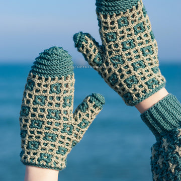 Scorpio Mittens