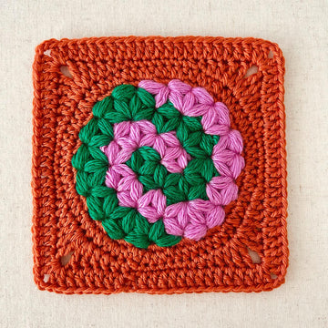 71 Swirl Round Square Motif