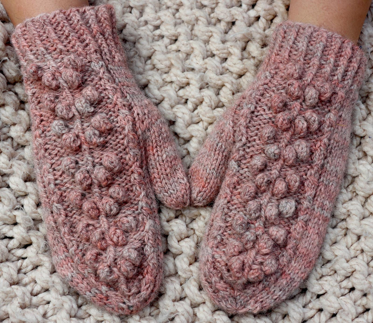 Hawthorn Mittens