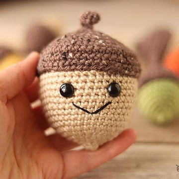 Acorns in Three Sizes