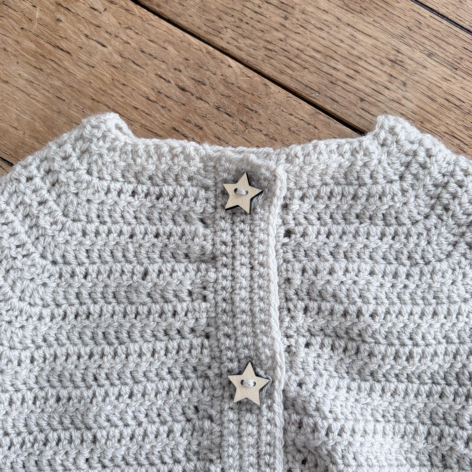 Simple Crochet Baby Cardigan - 0001