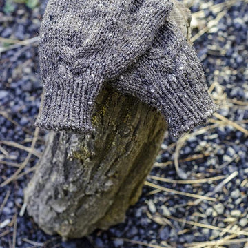 The Woodcutter's Daughter Mittens