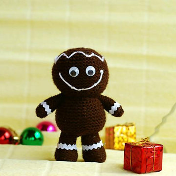 Gingerbread man - pdf knitting pattern. Christmas Ornament