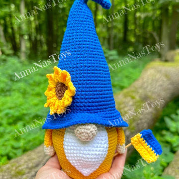 Patriotic gnome of Ukraine