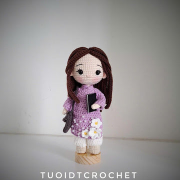 Vietnamese girl in Aodai