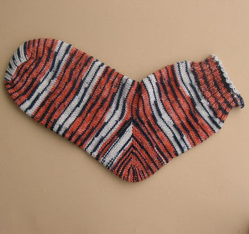 Crenellated Toe-Up Socks
