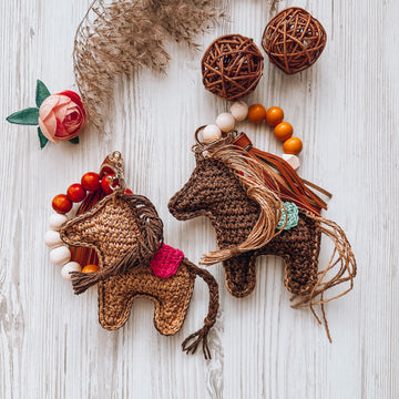 Horse pendant