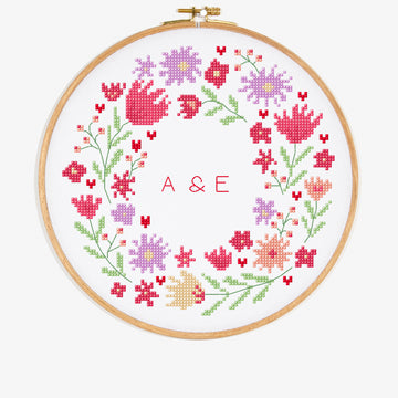 Daisy Wreath  in DMC - PAT0714 -  Downloadable PDF