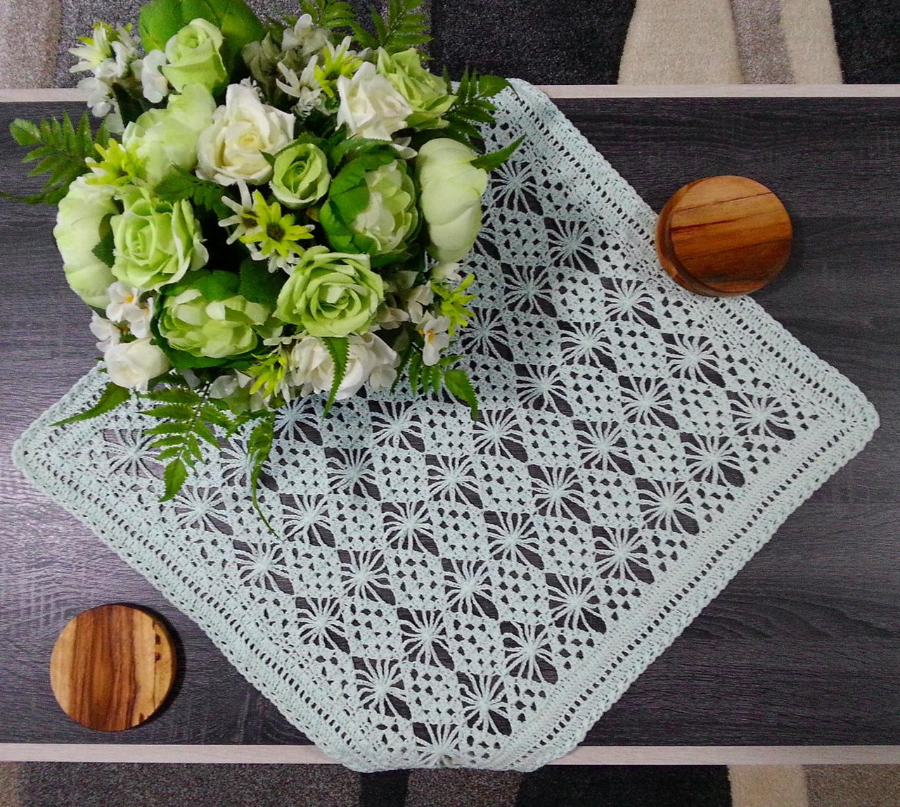 Scintillate Table Topper