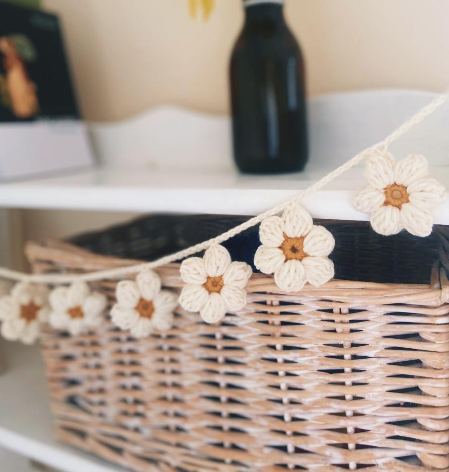 Daisy Chain Crochet Garland Pattern