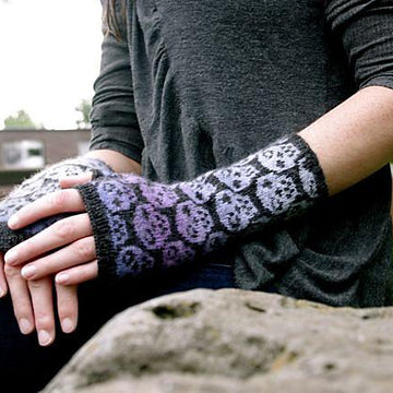 Skull Mittens