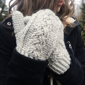 Katri Cable Mittens