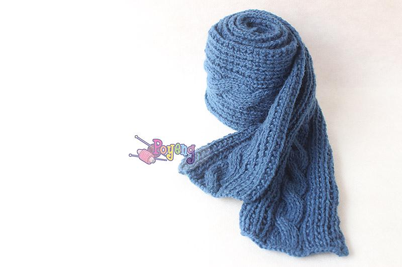 Simple cable scarf