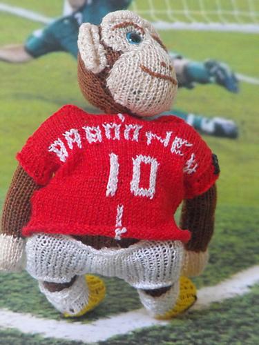 WAYNE BABOONEY TOY KNITTING PATTERN