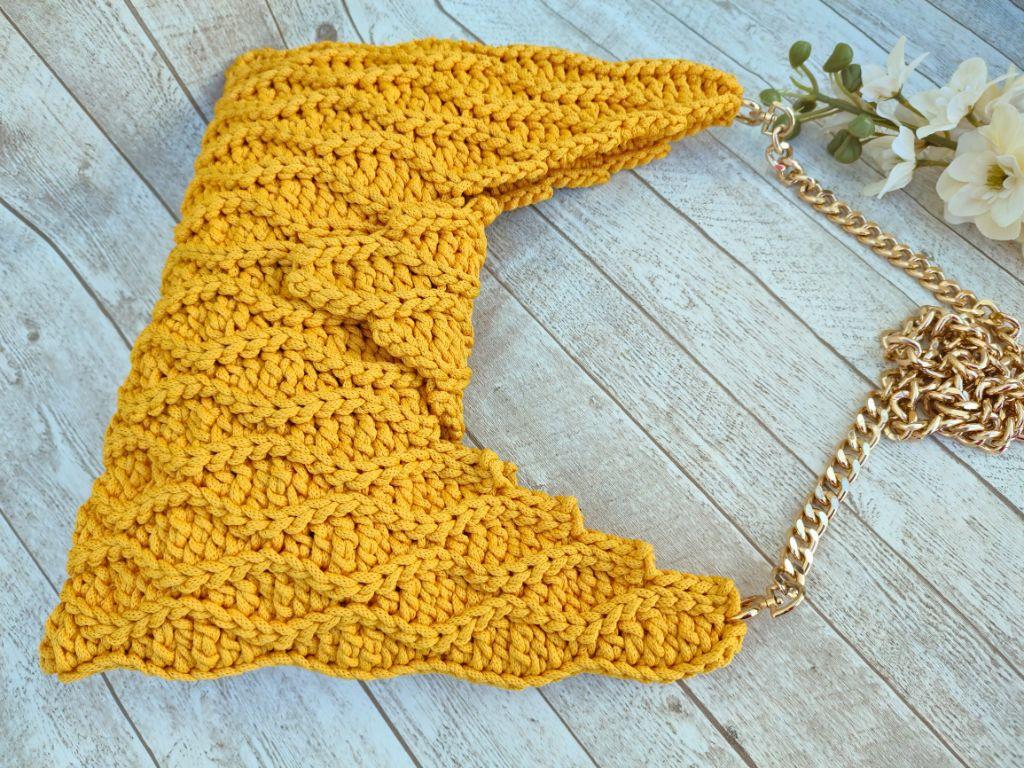 Wavy Hobo Bag — Slouchy Crochet Shoulder & Crossbody Bag