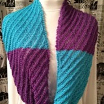 Two Toned Lace Cowl