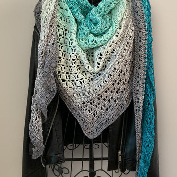 Flat Triangular Scarf "Charis"