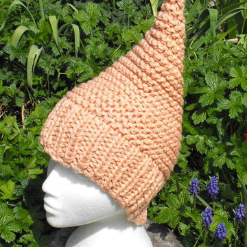 SUPERFAST PEACH PIXIE HAT KNITTING PATTERN - MADMONKEYKNITS