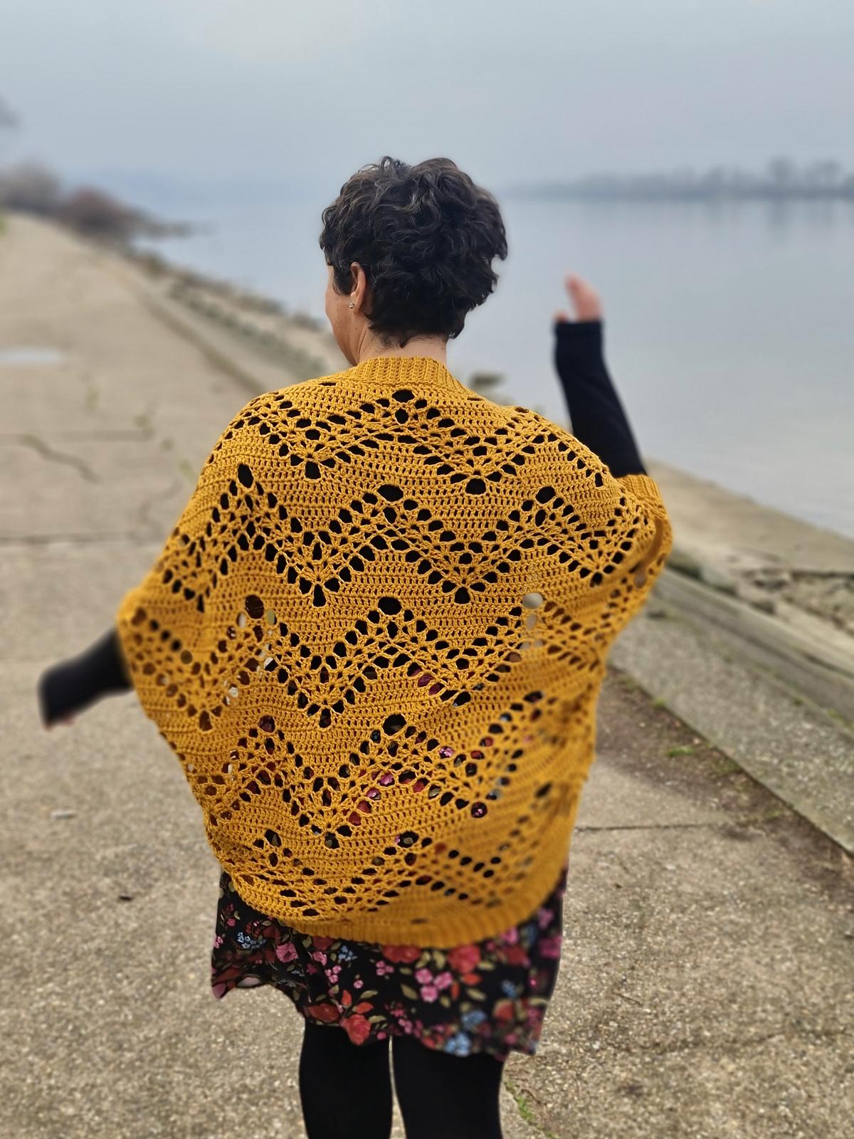 Zlato Shrug