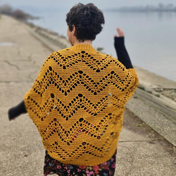 Zlato Shrug