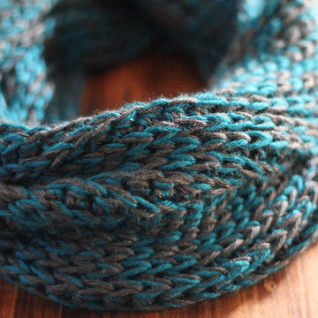 2-Tone Knit-Look Infinity Scarf (3 Ways)