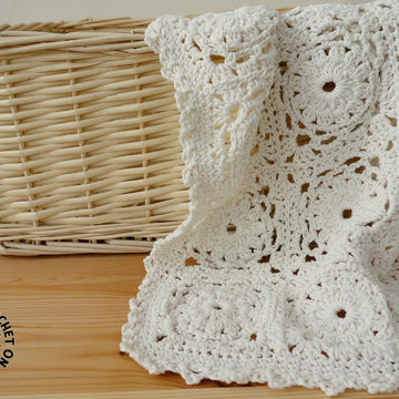 Daisy Chain Flourish Blanket