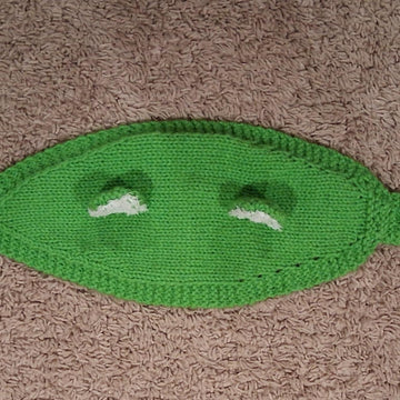 Frog Ear-Warmer