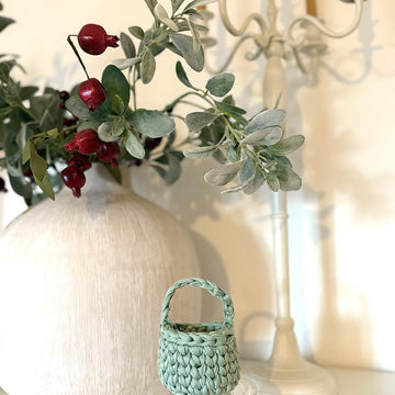 Little Organizing Basket with T-shirt yarn