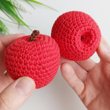 Crochet apple pattern