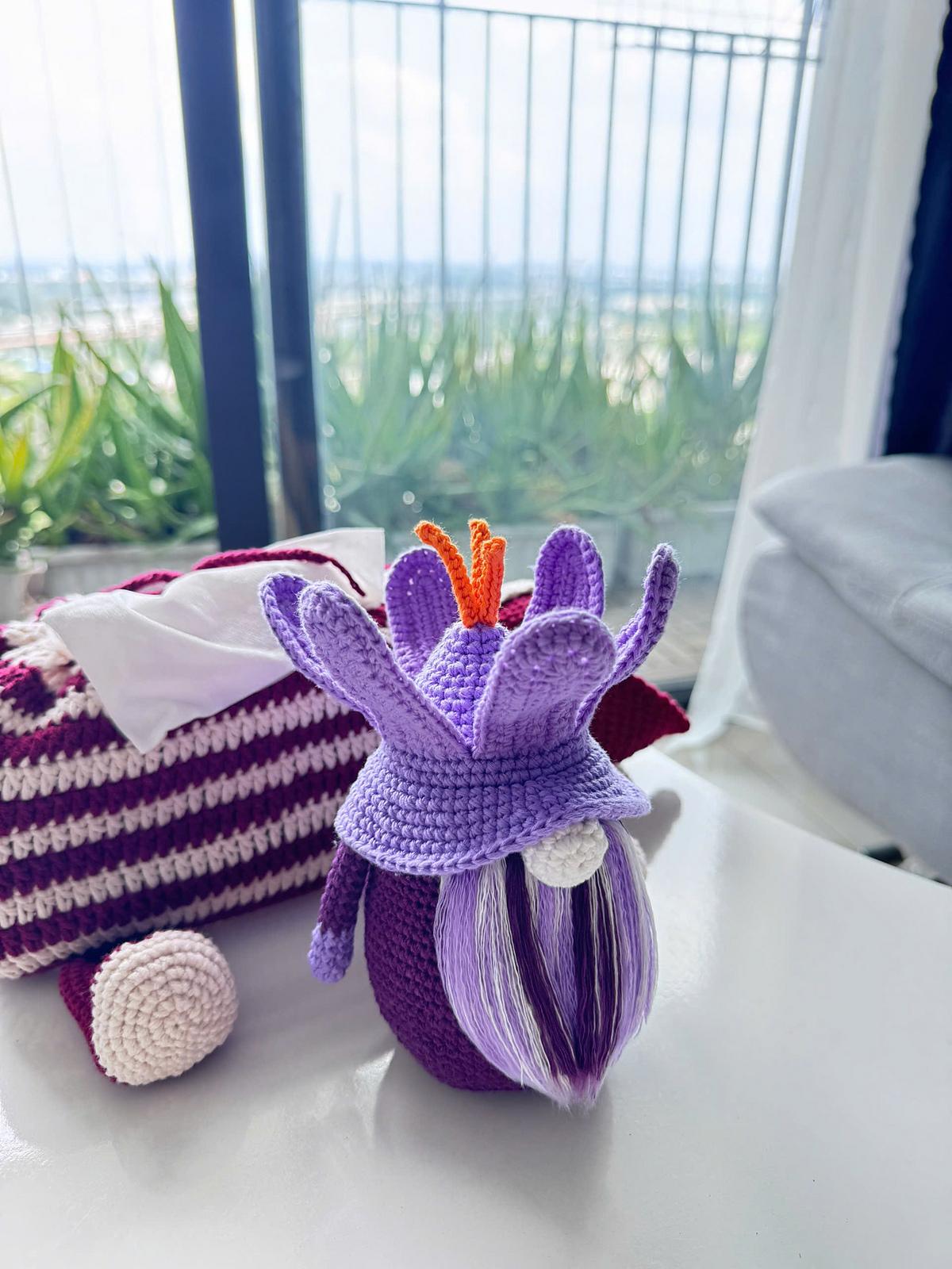 Saffron Crocus Gnome