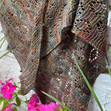 Mandragora Shawlette