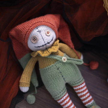 Peter Halloween clown doll knitting pattern