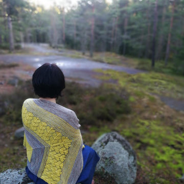 Kanttarelli Shawl